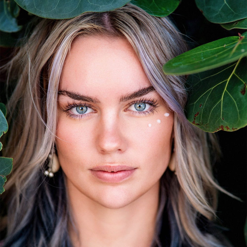 Moontide Beauty Lunar Lift Collagen Serum Headshot